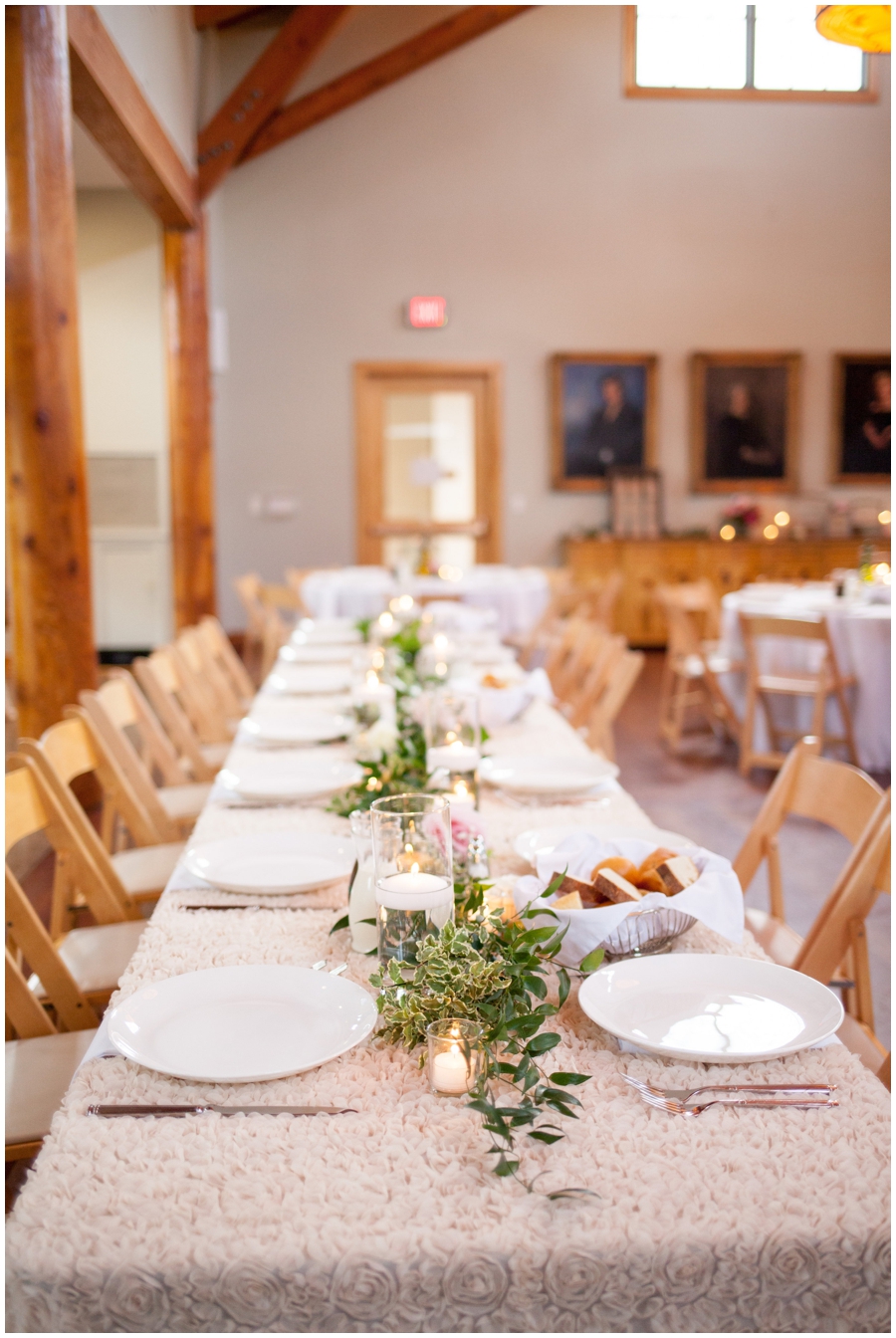 head table and garland centerpiece